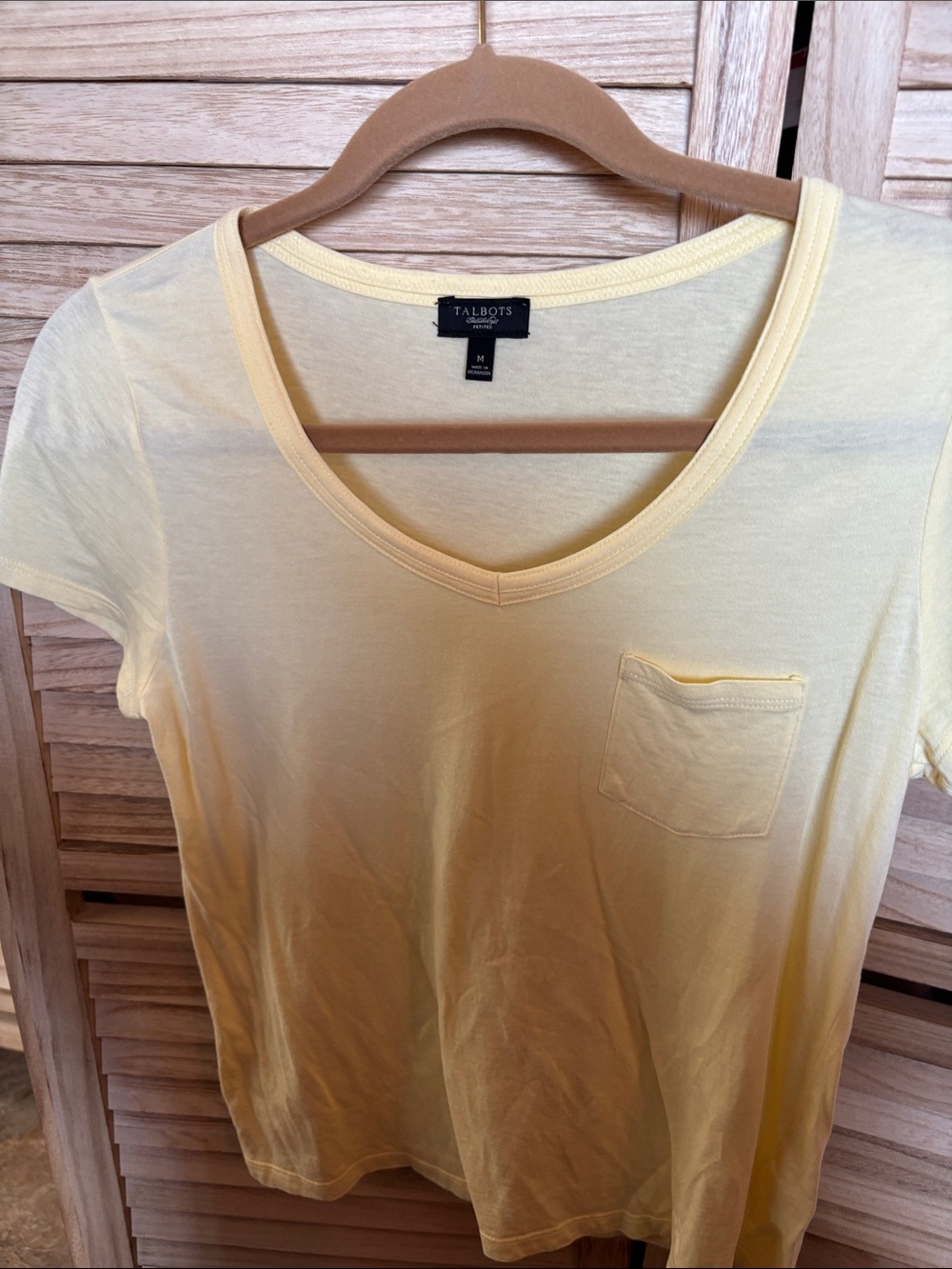 Talbots Pale Yellow V-Neck Pocket Tee Petite Medium